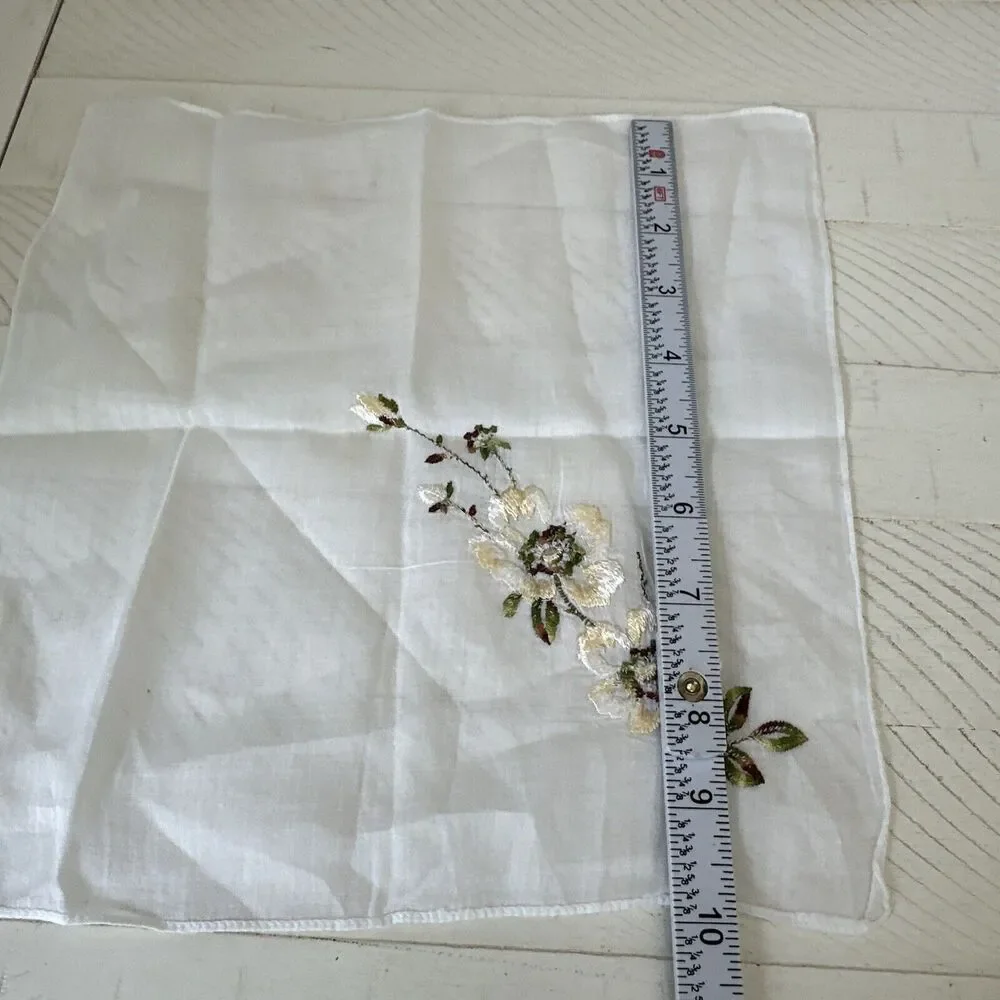 Vintage Hankie Floral Embroidered Lot Of 3 Ladies Handkerchief Victorian‎ Womens